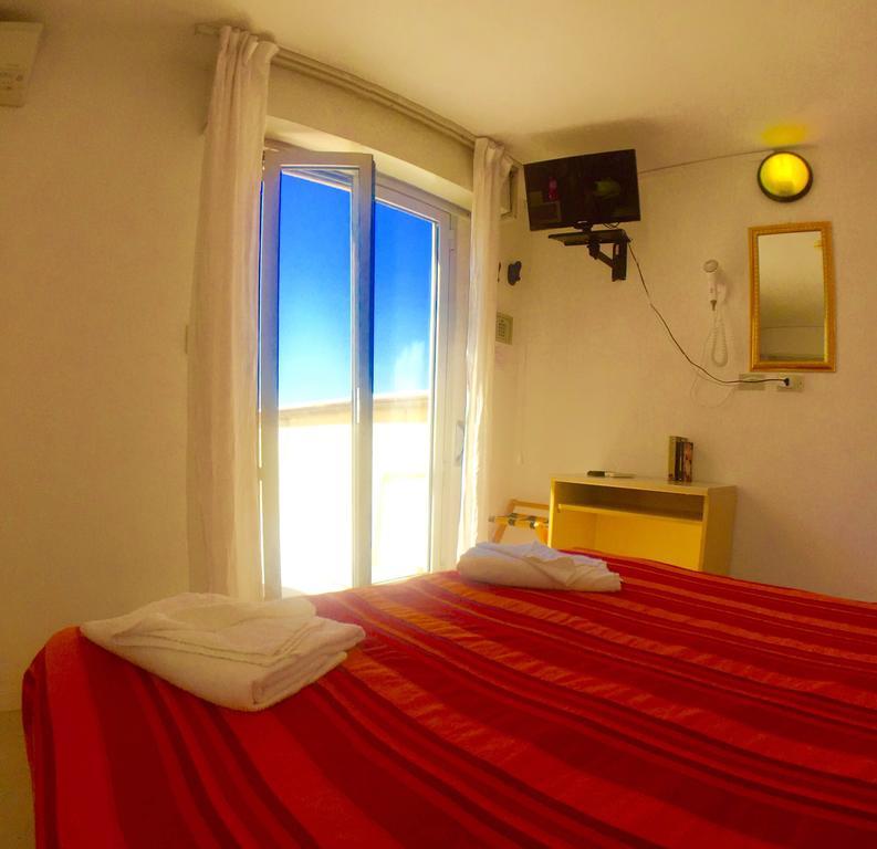 Hotel Mehari Riccione Esterno foto